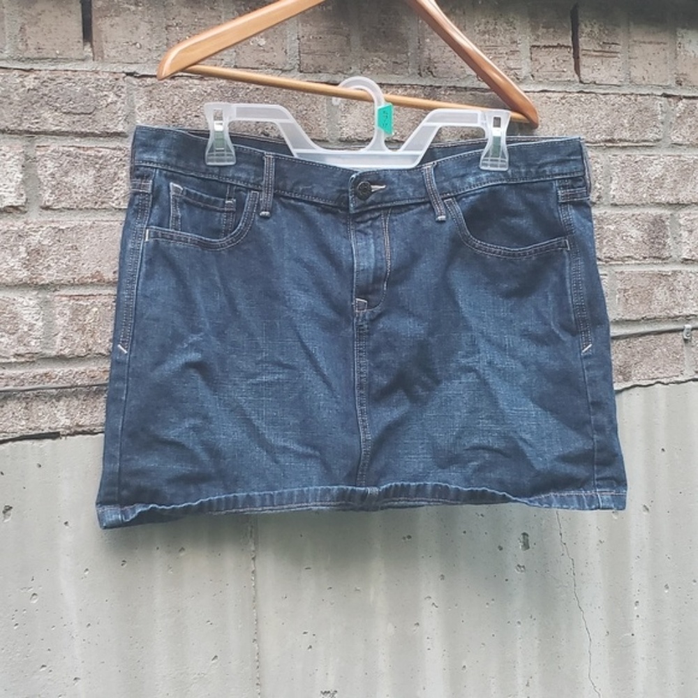 Old Navy Women's Blue Jean Mini Skirt